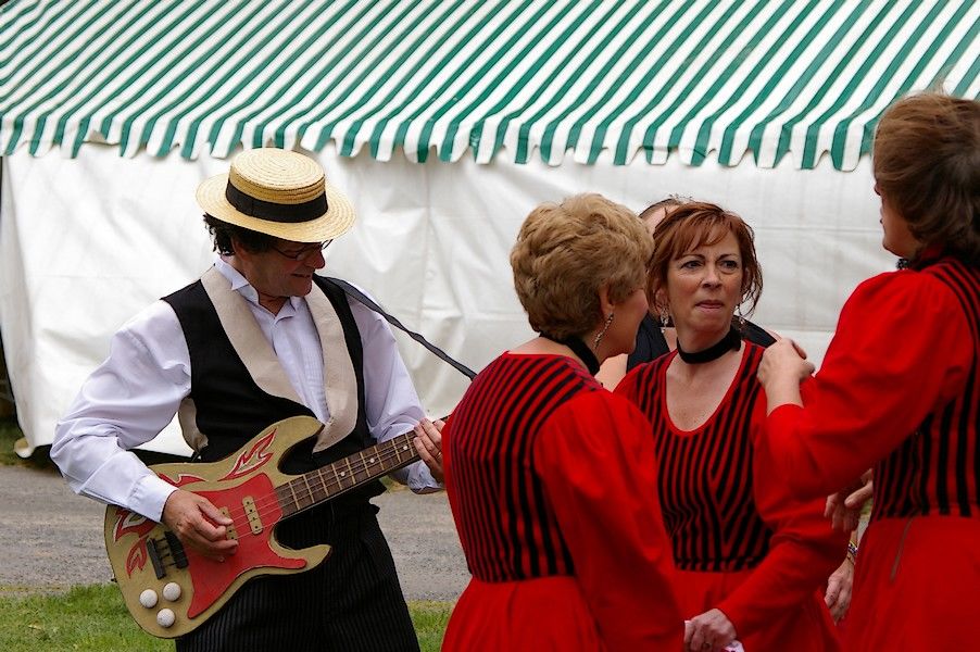 French Cancan: les 20 ans du lac en fete 046